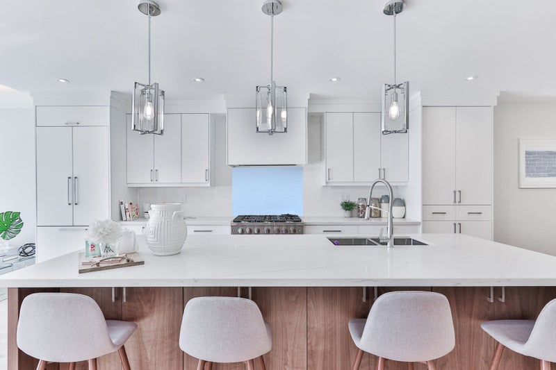 750 x 600 mm Toughened Glass Splash Back in Sky Blue Carousel 1