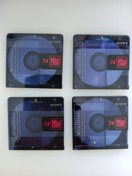 MINI DISCS – SONY c/w slip on sleeves Carousel 1