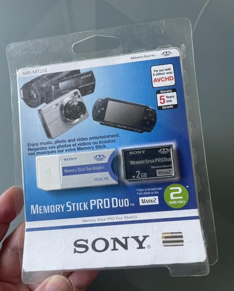 Genuine Official Brand New 2G SONY Memory Stick Pro Duo Mark 2 with Adapter Carousel 3