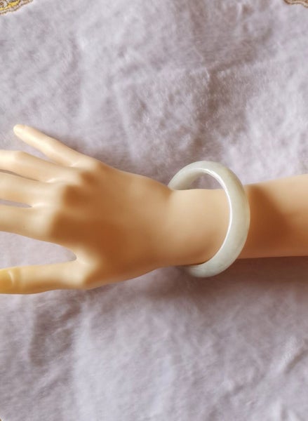 100% Natural Burmese Jade Bracelet Bangle Bracelet Myanmar Jadeite Gemstone Carousel 1