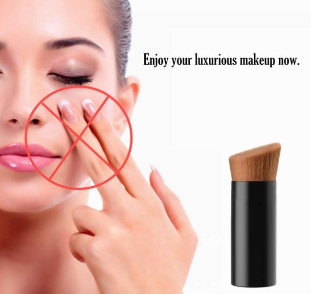 Makeup Brush Flat Top for Blending Liquid Cream Carousel 1