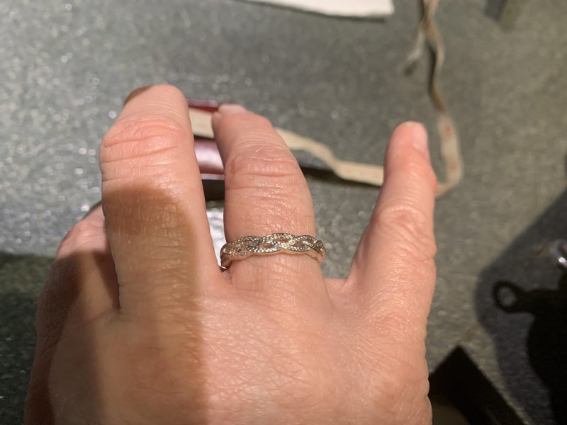 A Weavy Look Ring Carousel 1