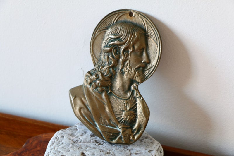 Vintage small cast brass Jesus hanging plaque Carousel 1