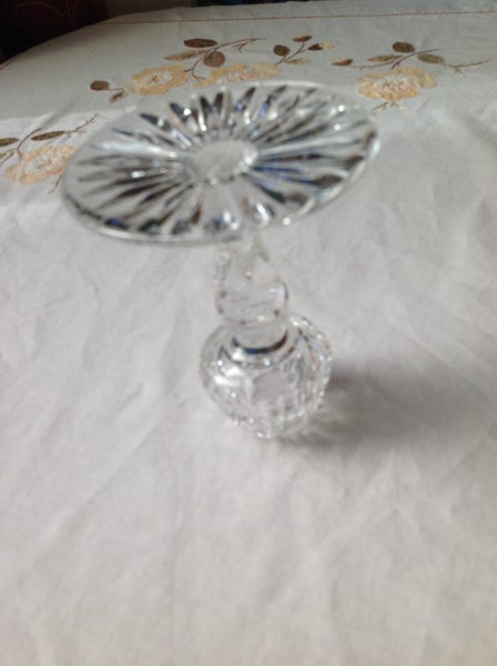 BEAUTIFUL SHAPE CANDLE HOLDER Carousel 12