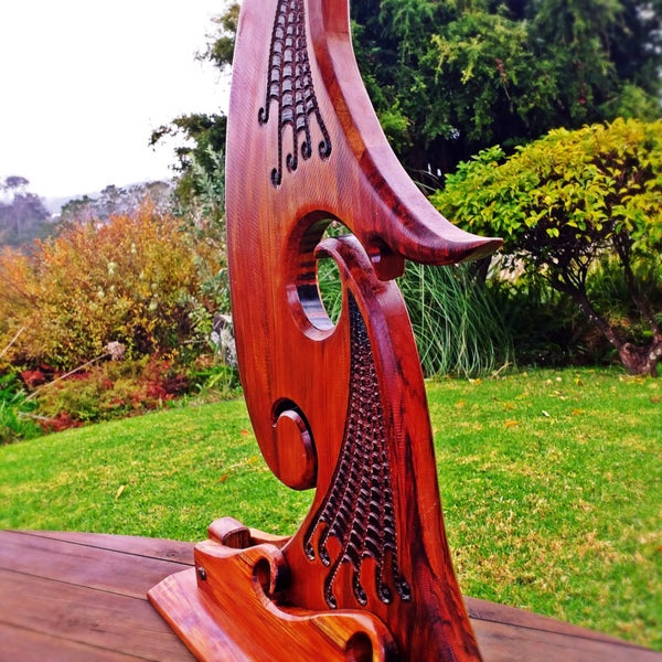 Rimu sculpture "Te wharenga" (the curling, breaking wave) Carousel 8