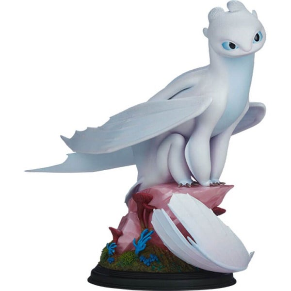 How to Train Your Dragon Light Fury Statue Carousel 1