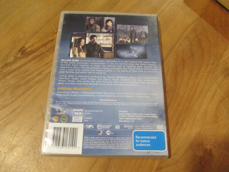 Falling Skies: Complete First Season Carousel 2