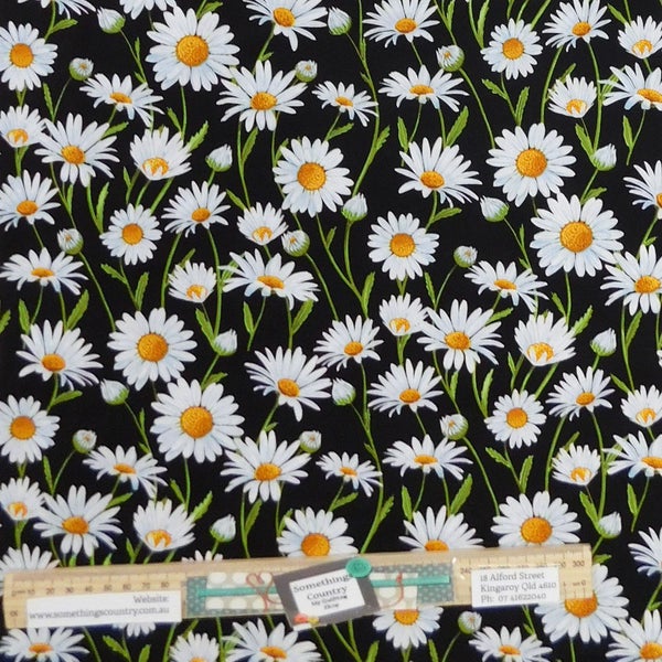 Quilting Patchwork Sewing Fabric Flower Market Daisy 50x55cm FQ Carousel 1