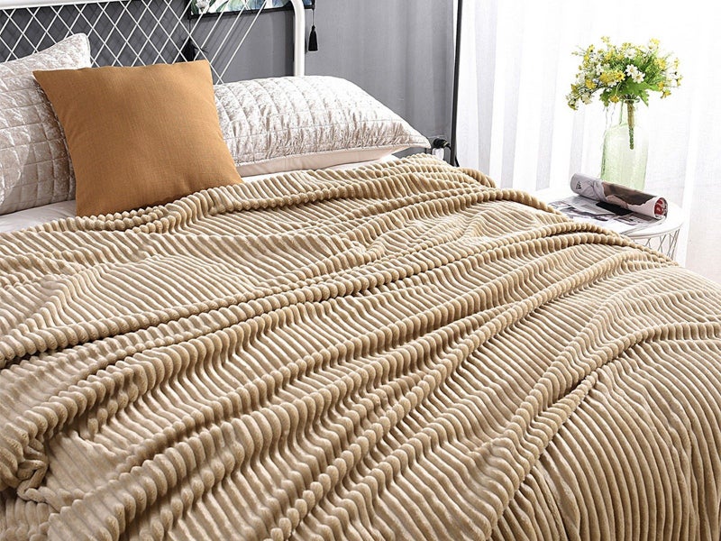 200x230cm Winter Warm Bedding Plush Blanket Sofa Throw Blanket - Khaki Carousel 2