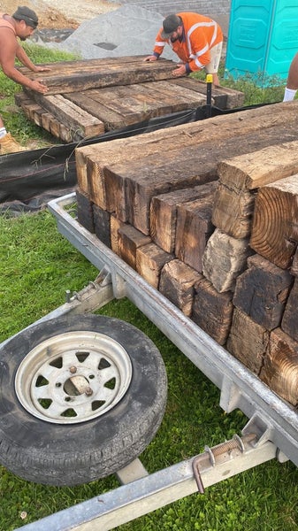 PINE RAILWAY SLEEPERS-A GRADE62971019148033113