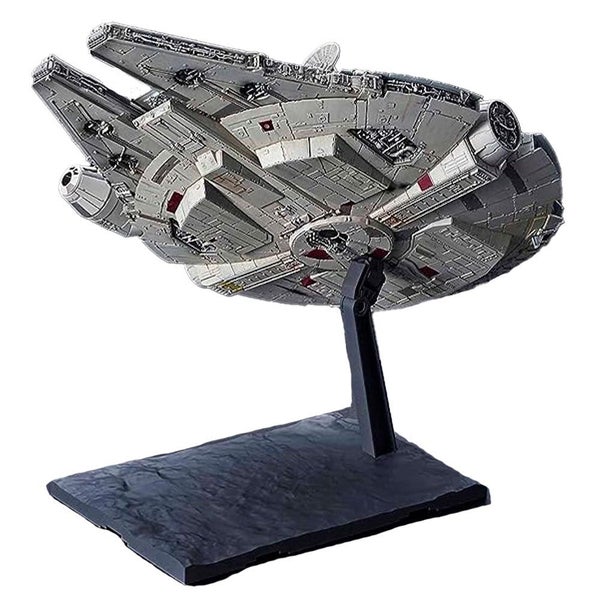 Star Wars Millenium Falcon Rise of Skywalker 1/144 Model Carousel 1