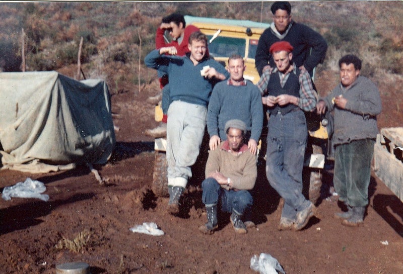 AN ACCIDENTAL BUSHMAN. The adventures of a Forest Ranger in 1960s backcountry NZ64549478049795113