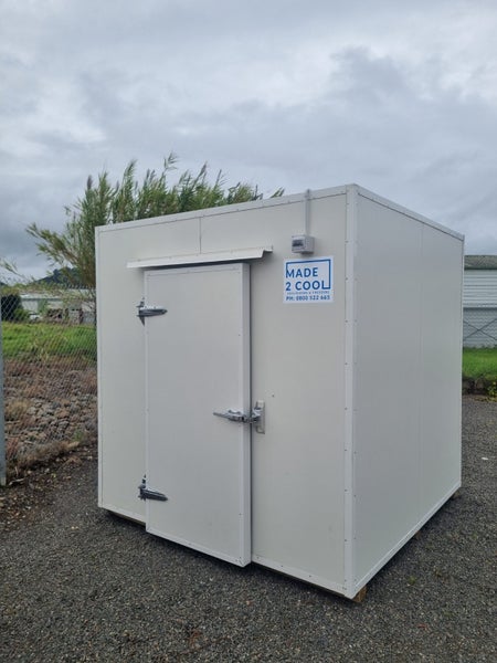 CHILLER ROOM - For Lease or For Sale Carousel 10