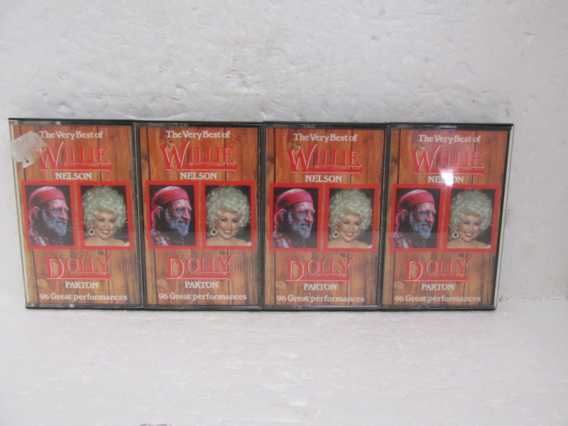 Readers Digest – The Very Best of Willie Nelson / Dolly Parton audio Cassette Carousel 1