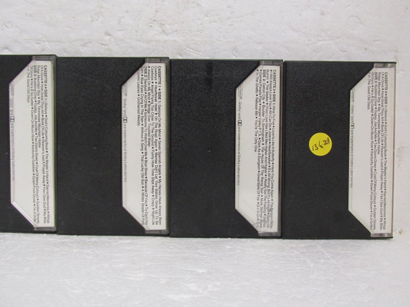 Readers Digest – The Very Best of Willie Nelson / Dolly Parton audio Cassette Carousel 2