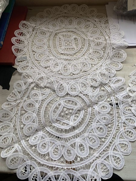 WHITE CUT OUT - 3 CIRCULAR PIECES 40CM DIAMETER AS NEW CONDITION Carousel 2