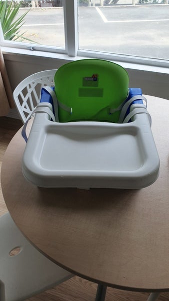 K & D Design Booster Seat/High Chair - Adjustable with straps and removable tray Carousel 1