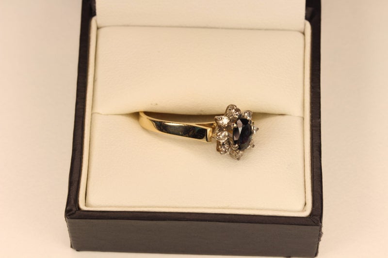 9ct Sapphire & Diamond ring Carousel 2