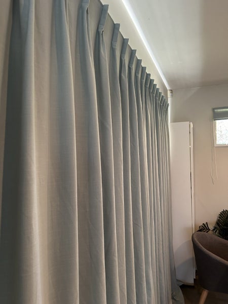 A curtain in “ Sea Breeze “ . Width 3 m. Carousel 2