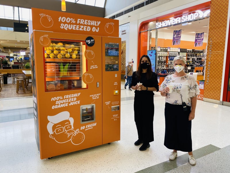 Frankly Fresh Orange Juice Vending Machine Carousel 1