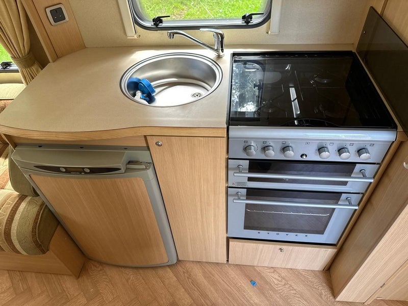 2008 Abbey Expression 2 berth full end bathroom...62865831643522111