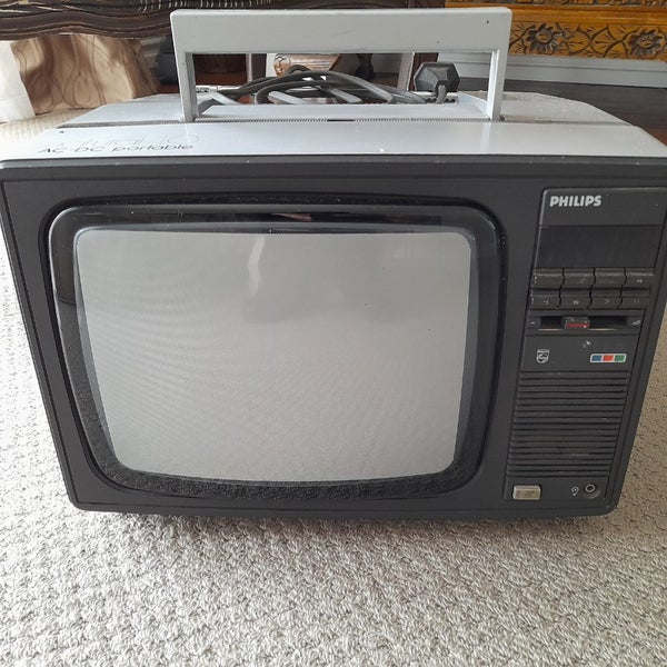 Vintage Philips Natural 10 AC DC Portable TV Carousel 1