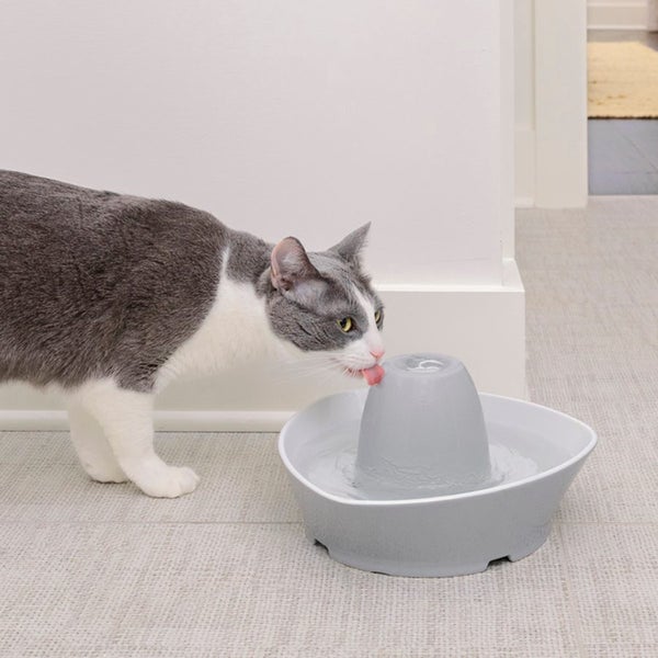 PETSAFE STREAMSIDE CERAMIC PET FOUNTAIN 1.8L FOR CATS Carousel 1