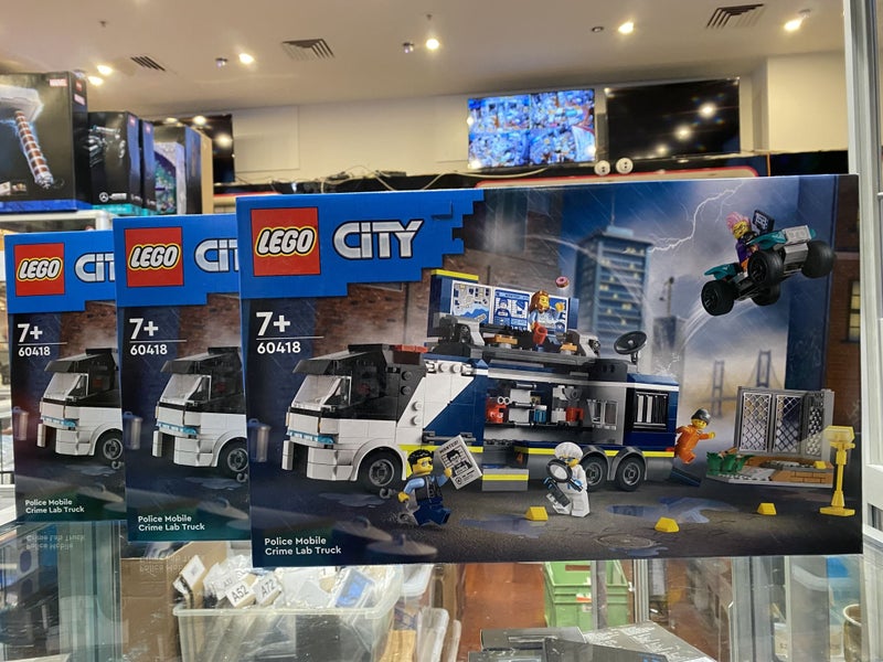 LEGO City 60418 Police Mobile Crime Lab Truck + Afterpay Carousel 10