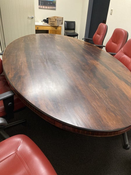 Board room table Carousel 3