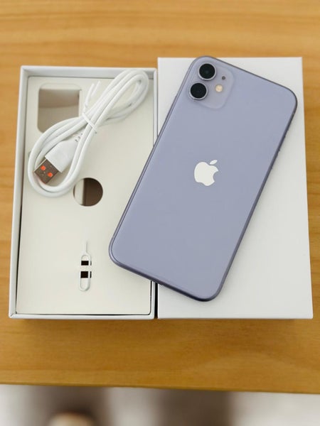 Apple iPhone 11 128GB Purple ! SALE Carousel 1