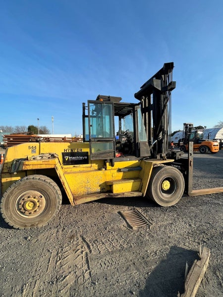 Hyster H16.00XL Diesel 16 Ton Forklift Carousel 2
