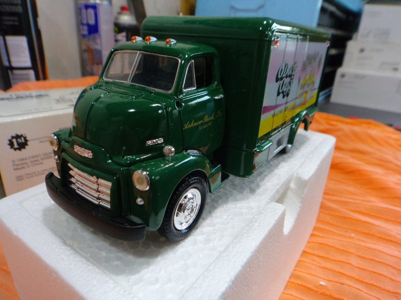 First Gear 1952 GMC cabover truck 1/34 Carousel 1