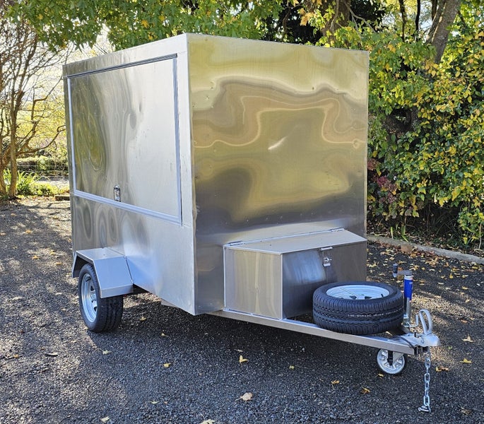 BBQ Trailer * Barbeque Trailer Carousel 2