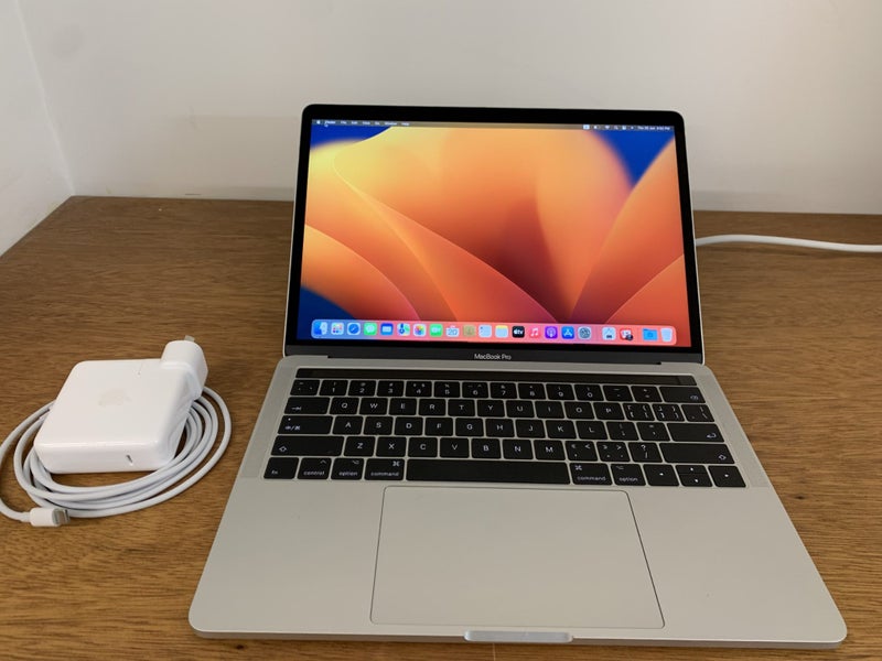 2017 13" MacBook Pro /3.1 i5/8GB/256GB/6 Months Warranty Carousel 1