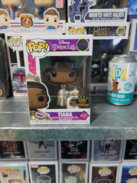Tiana 224 Carousel 1