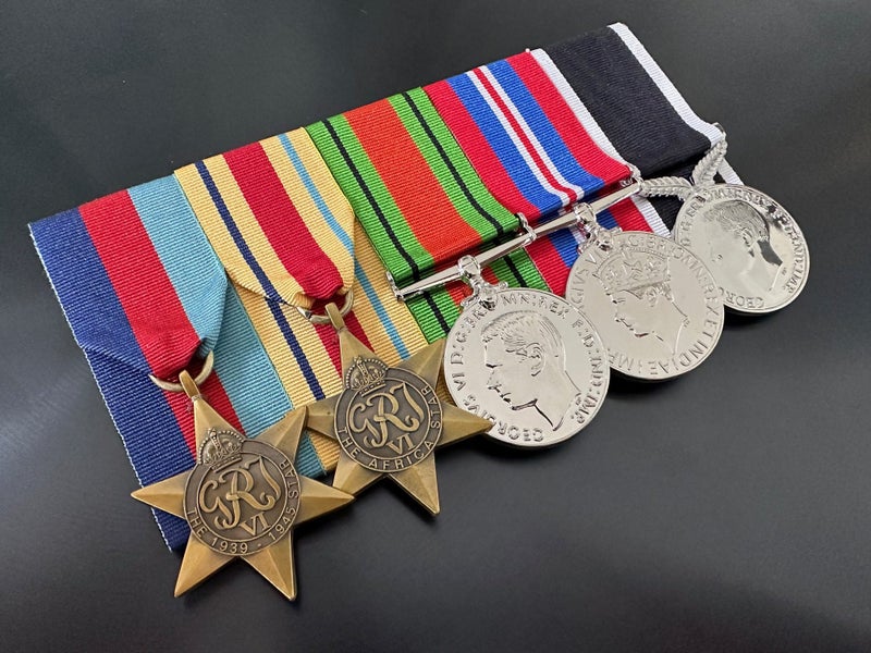 1939-45, Africa Stars, Defence, War and NZWSM Medal Set (Mounted Replicas) Carousel 2