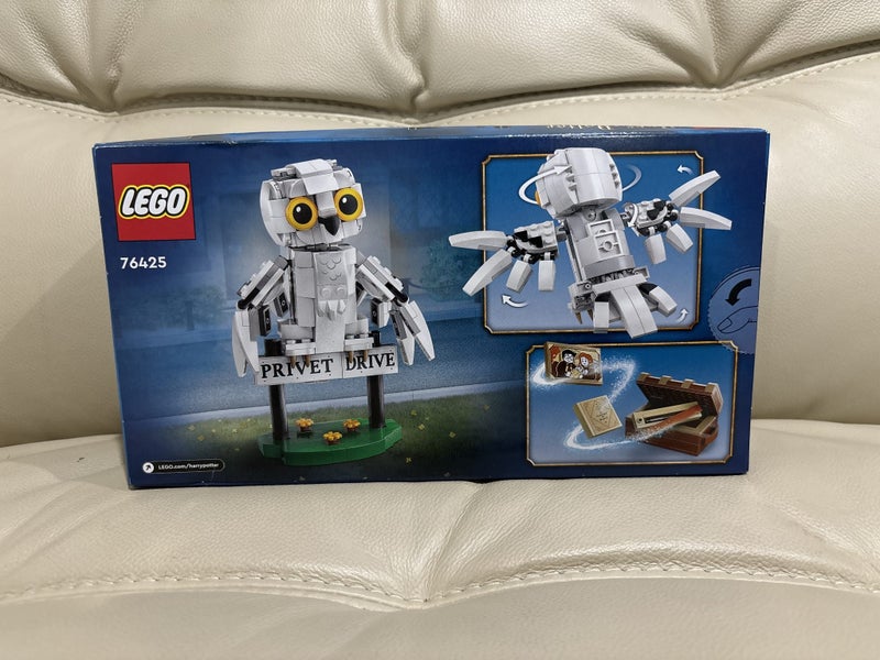 LEGO Harry Potter 76425 - Hedwig at 4 Privet Drive (PING available) Carousel 2
