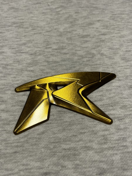 Robin Shuriken Prop Replica Teen Titans Nightwing Carousel 1