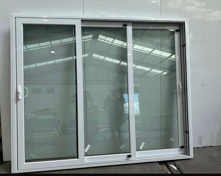 STACKER SLIDING DOOR DOUBLE GLAZED 2400 x 2000H Carousel 4