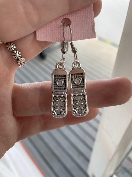 Retro Flip Phone Earrings Carousel 1