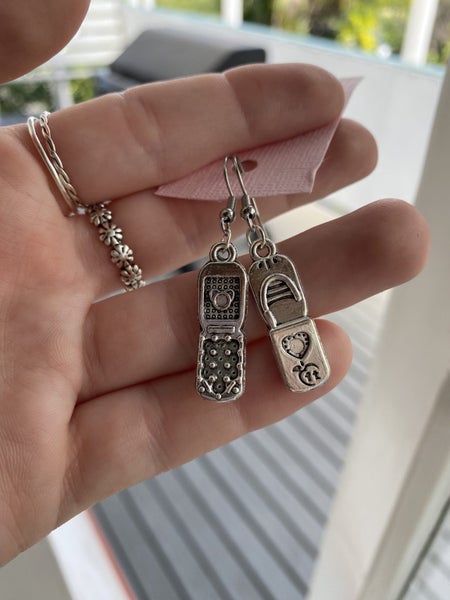 Retro Flip Phone Earrings Carousel 2