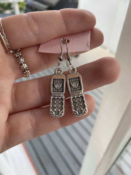 Retro Flip Phone Earrings Carousel 3