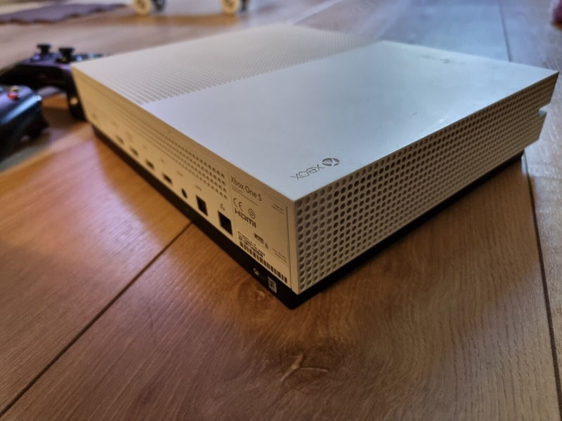 Xbox One S Console with 2 Controllers Carousel 3