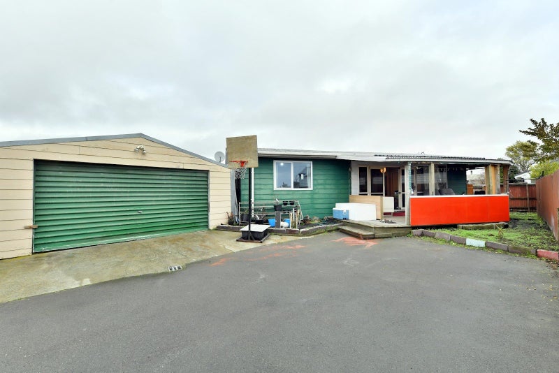 2/98 Neill Street, Hornby, Christchurch City, Canterbury