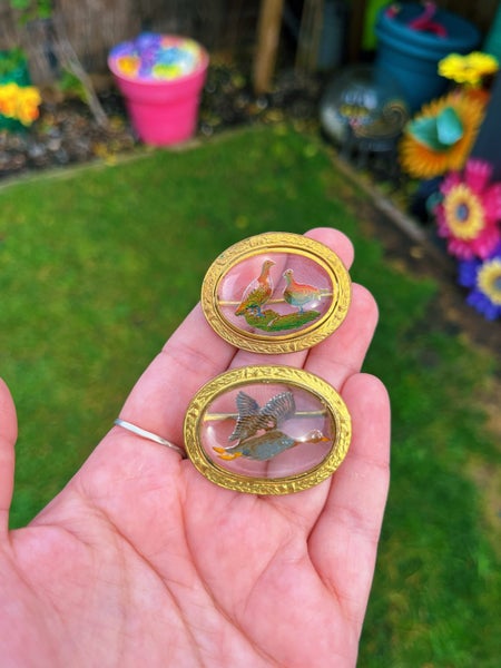 Vintage Antique Signed Mizpah Reverse Intaglio Brooches Carousel 1