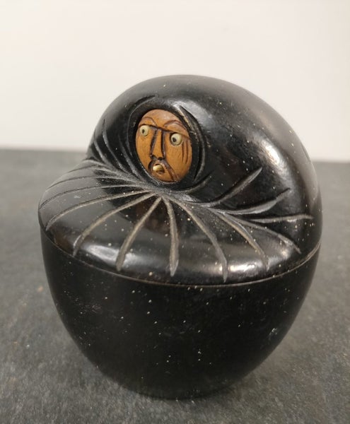 Wood netsuke or ink well from 1800?? Carousel 1