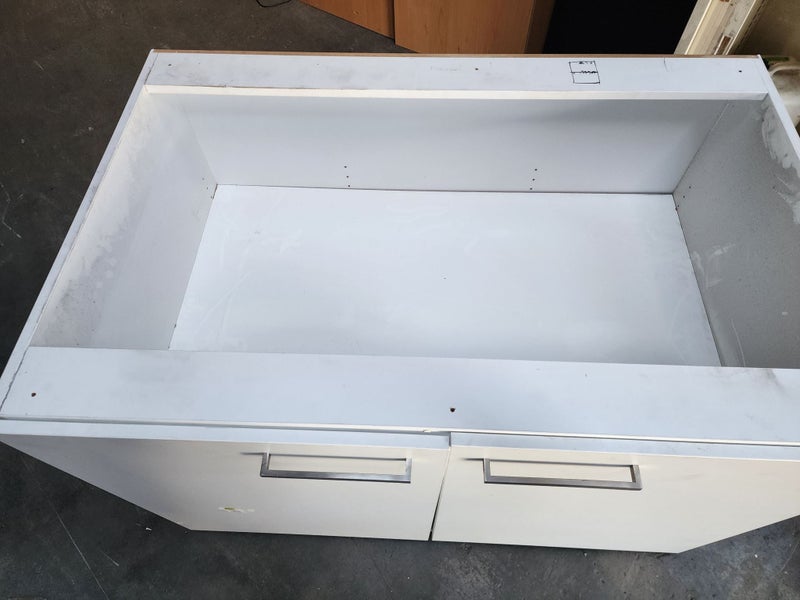 Kitchen Bench-Missing Top Carousel 2