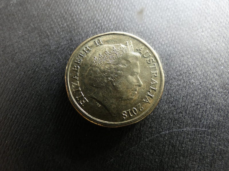 ANZAC ETERNAL FLAME 1918-2018 LEST WE FORGET $2 HARD TO FIND & NICE CONDITION Carousel 2