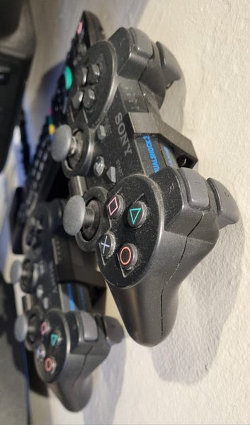 Wall Mounts for Sony PlayStation 3 Controllers Carousel 4