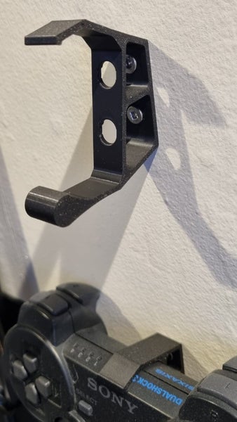 Wall Mounts for Sony PlayStation 3 Controllers Carousel 2